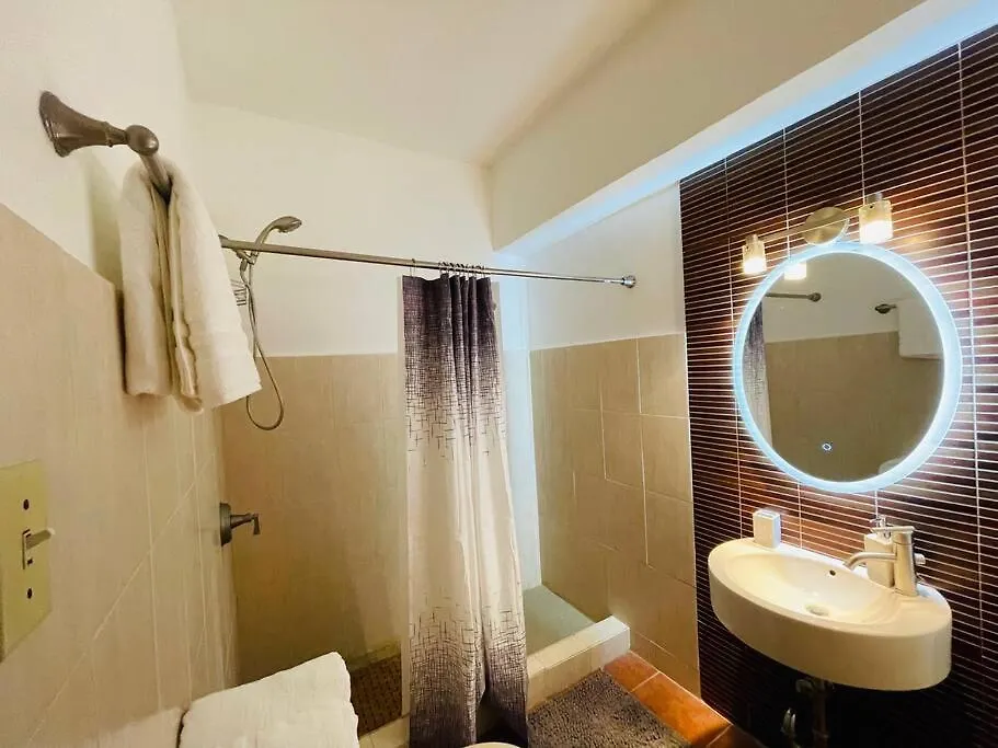 Alanis Condado Beach Apartment / 1 Minute Walking San Juan 0*,