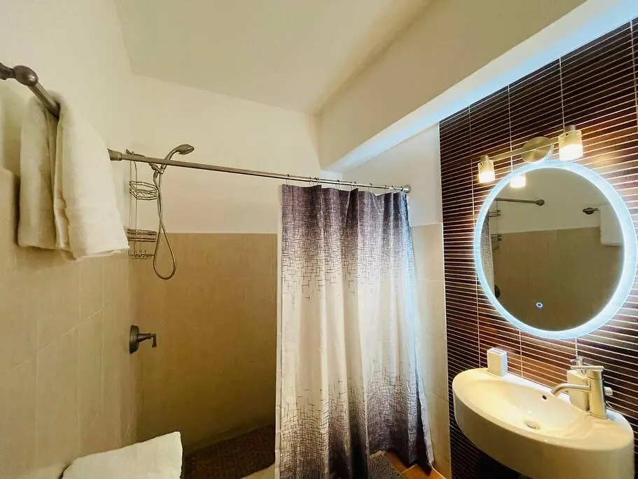 Alanis Condado Beach Apartment / 1 Minute Walking San Juan Portoryko